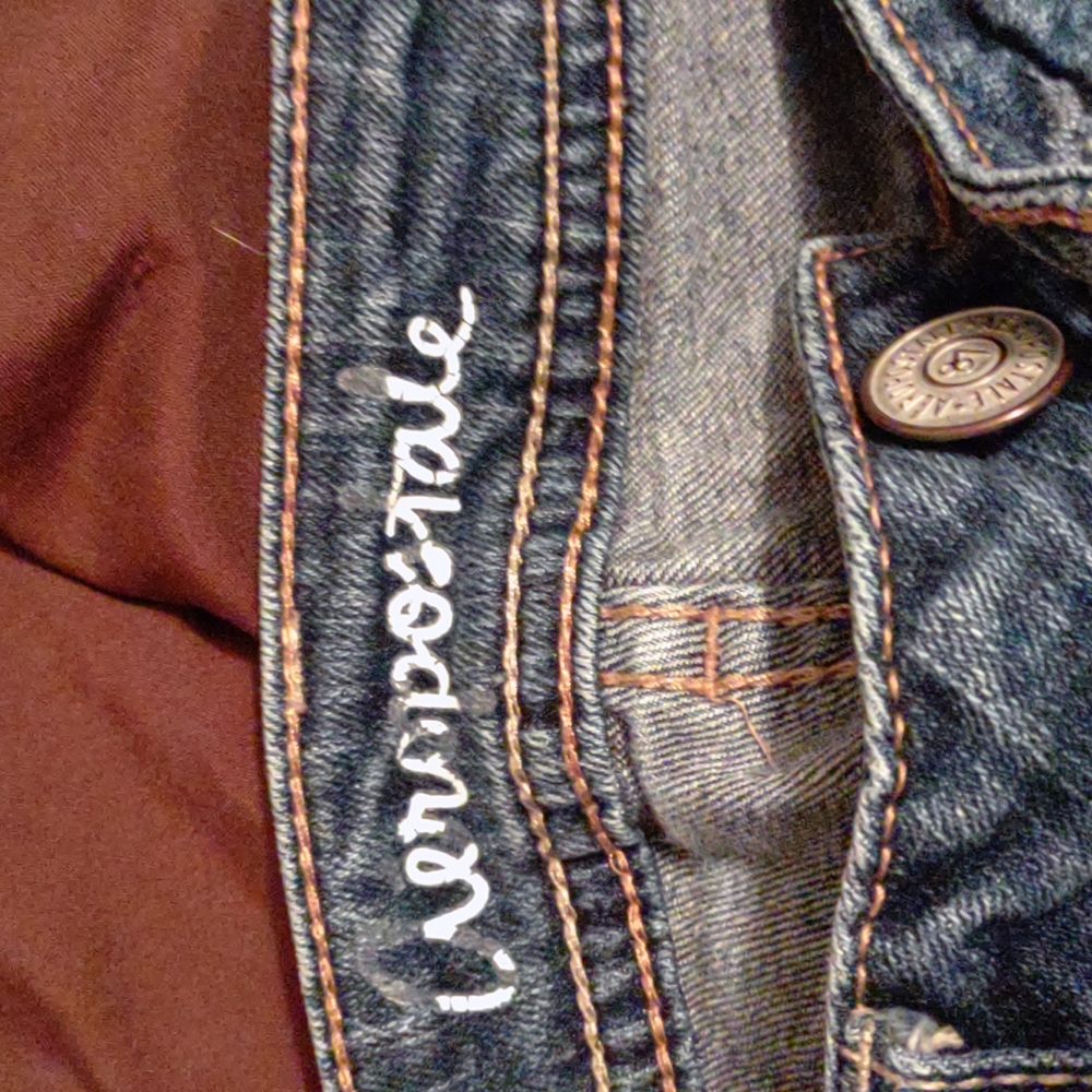 Jeans - Picture 2 of 3